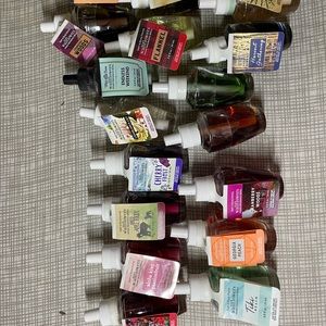 17 Bath & Body Works Wallflower Plug In Refills